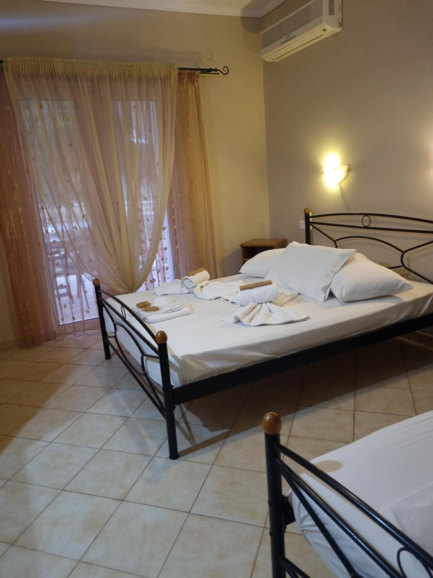 Marathon Studios & Apartments Керион Номер фото