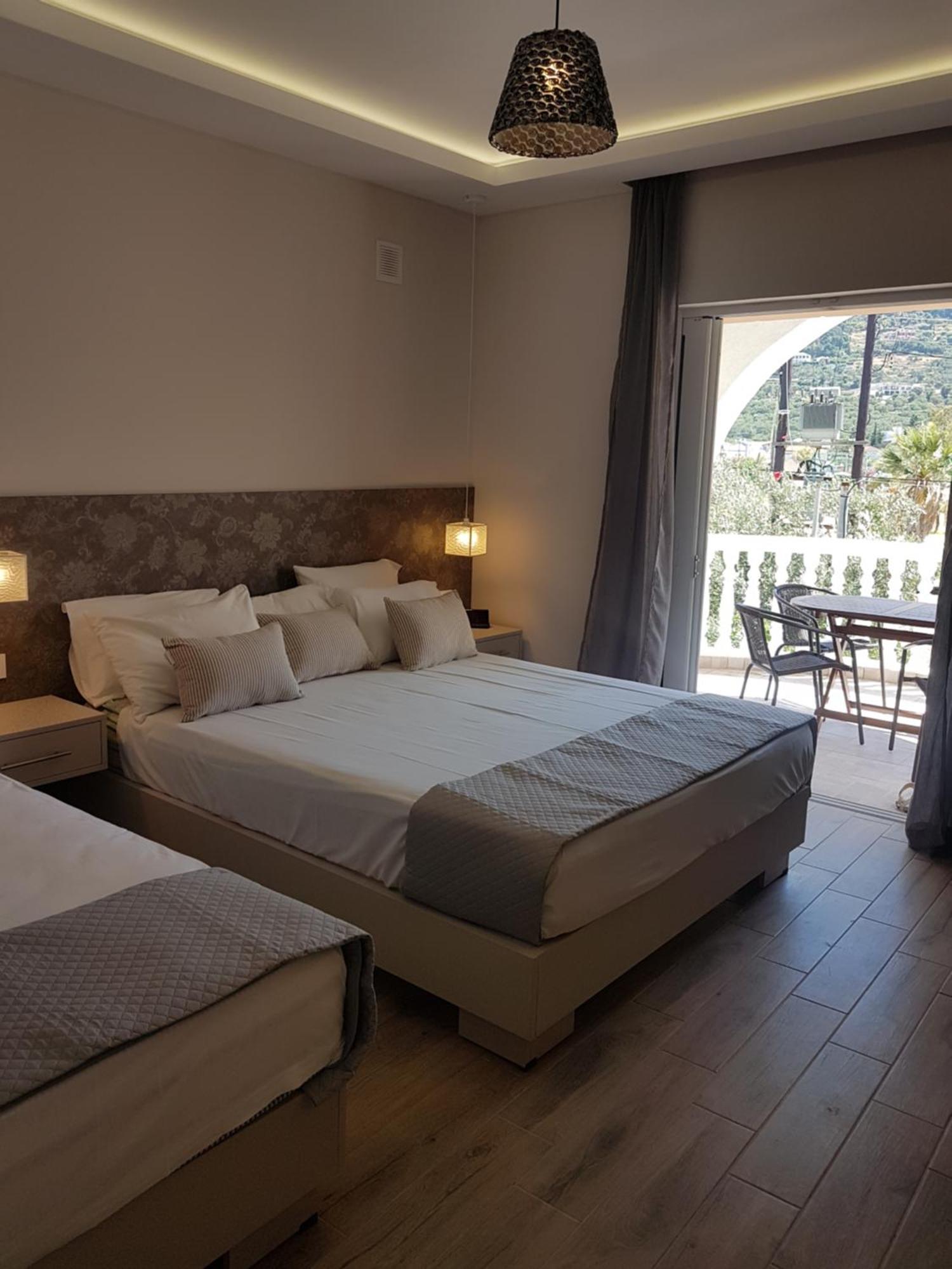 Marathon Studios & Apartments Керион Номер фото